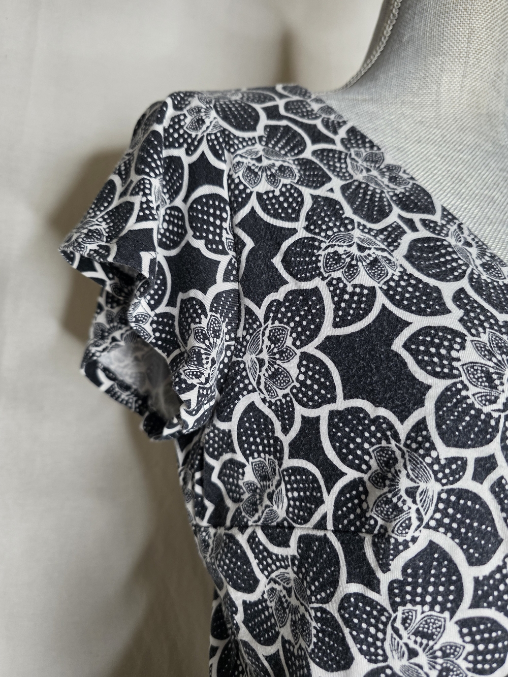 LOFT Black and White Floral Wrap-Style Midi Dress - Picture 2 of 6
